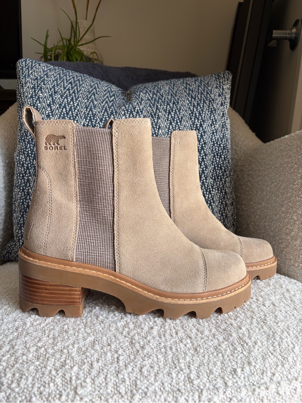 SOREL Joan Now Waterproof Chelsea Boots~ size 9